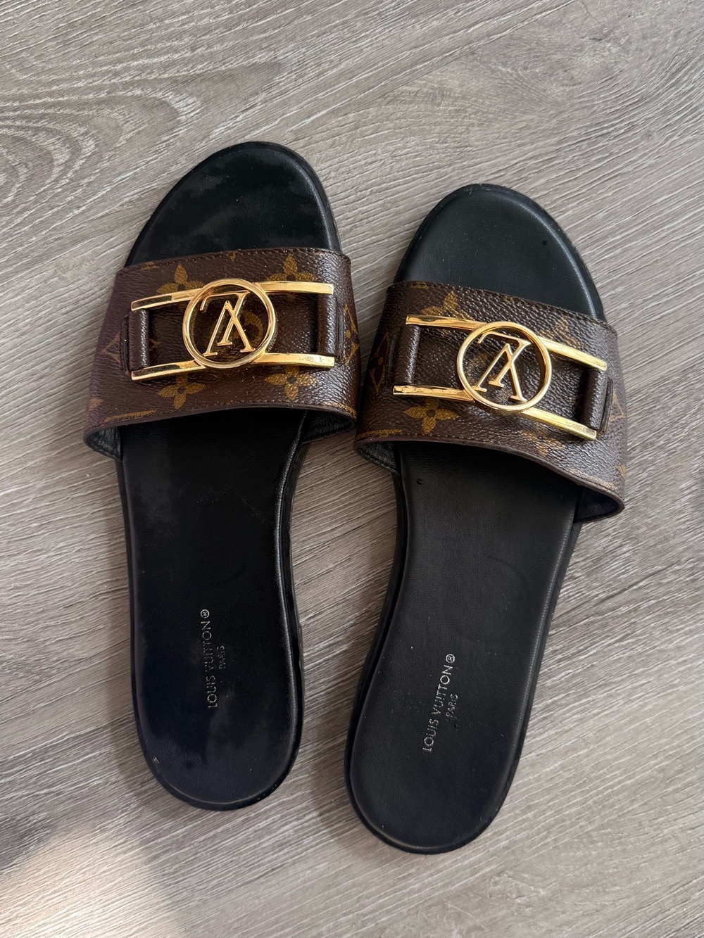 Louis Vuitton Women’s Monogram Logo Slide Sandals Brown/Black Patent